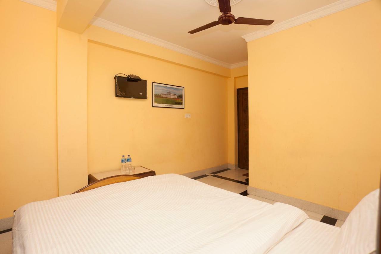 Spot On 397 Hotel Triveni Guest House Katmandu Eksteriør billede